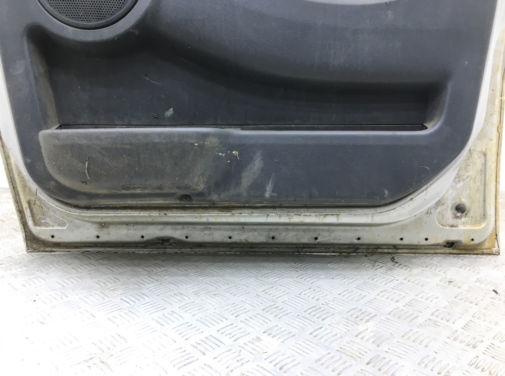 Дверь передняя правая бу для Citroen Jumpy 2.0 HDi, 2012 г. Дверь передняя правая бу для Citroen Jumpy 2.0 HDi, 2012 г.