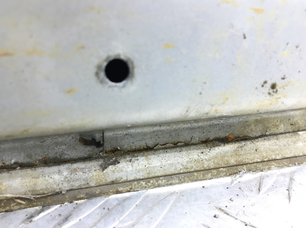 Дверь передняя правая бу для Citroen Jumpy 2.0 HDi, 2012 г. Дверь передняя правая бу для Citroen Jumpy 2.0 HDi, 2012 г.