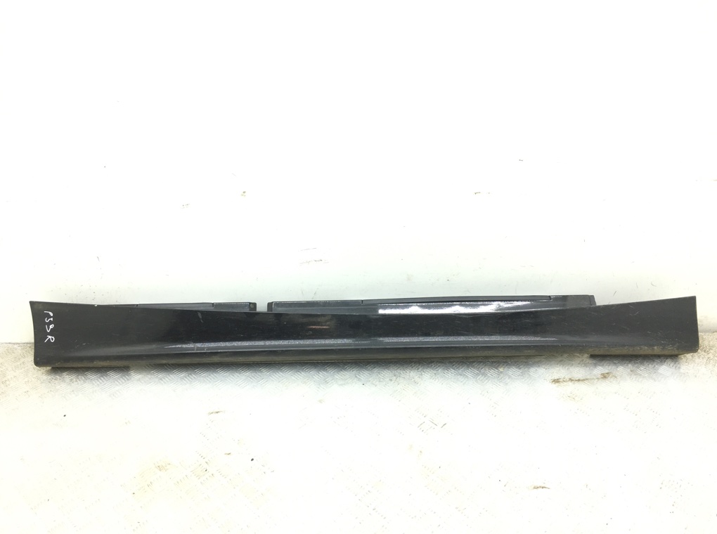 Накладка на порог бу для BMW 1 E87/E81/E82/E88 2.0 TD, 2006 г.