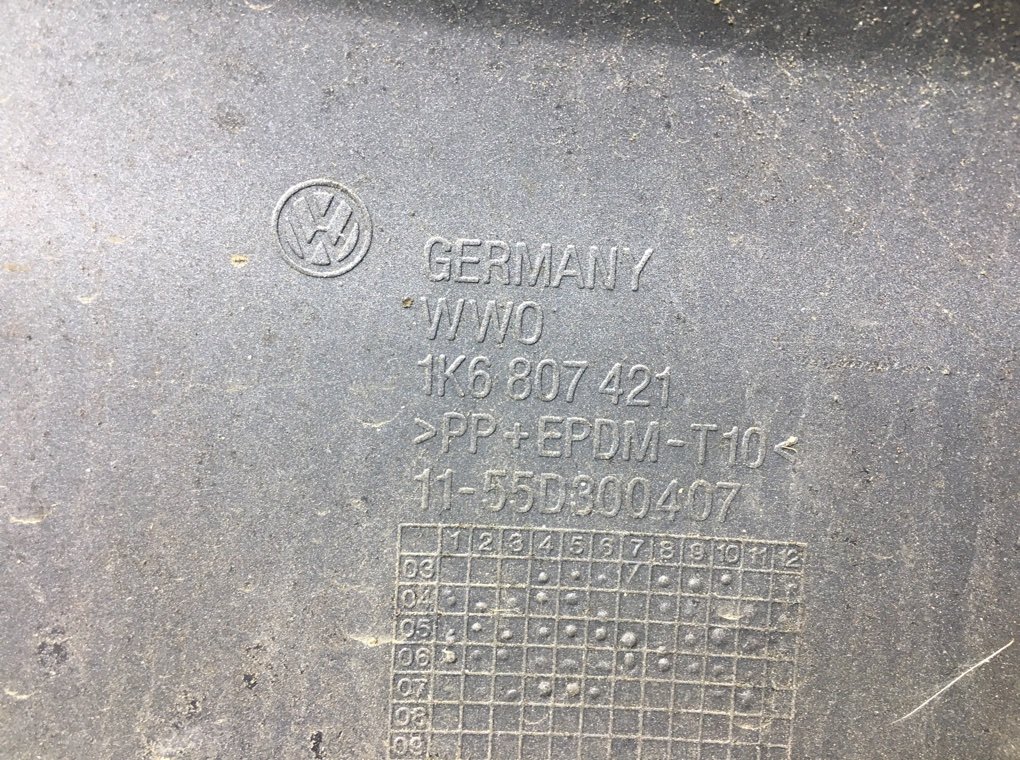 Бампер задний бу для Volkswagen Golf 5 1.6 FSI,  2008 г.