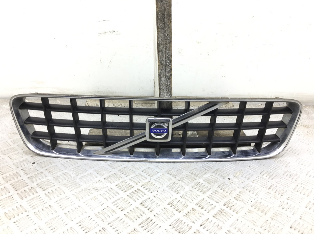 Решетка радиатора бу для Volvo XC90 2.4 TD, 2005 г.