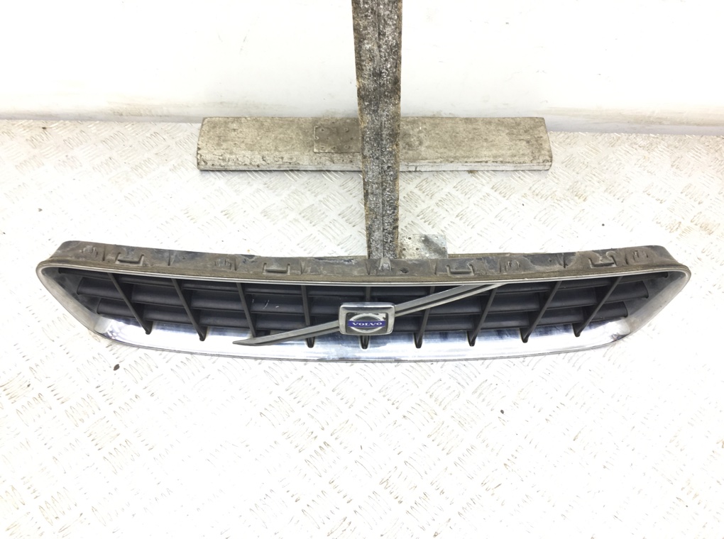 Решетка радиатора бу для Volvo XC90 2.4 TD, 2005 г. Решетка радиатора бу для Volvo XC90 2.4 TD, 2005 г.