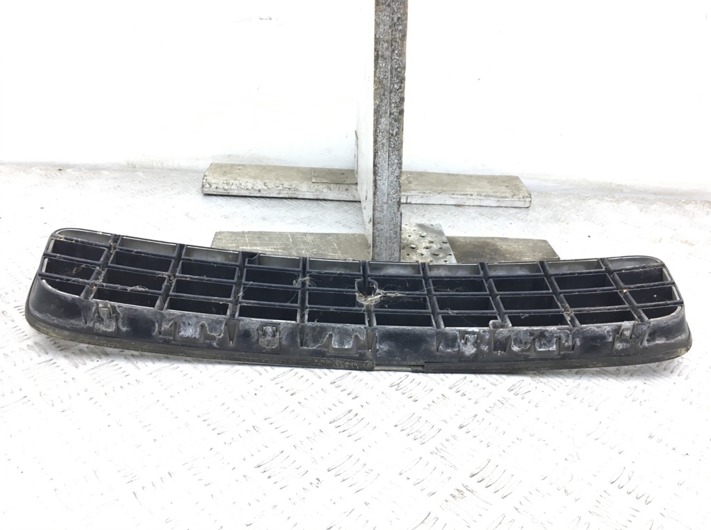 Решетка радиатора бу для Volvo XC90 2.4 TD, 2005 г. Решетка радиатора бу для Volvo XC90 2.4 TD, 2005 г.