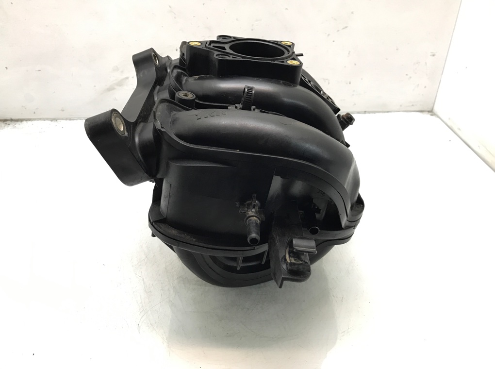 Коллектор впускной бу для Toyota Aygo  1.0 i,  2008 г.