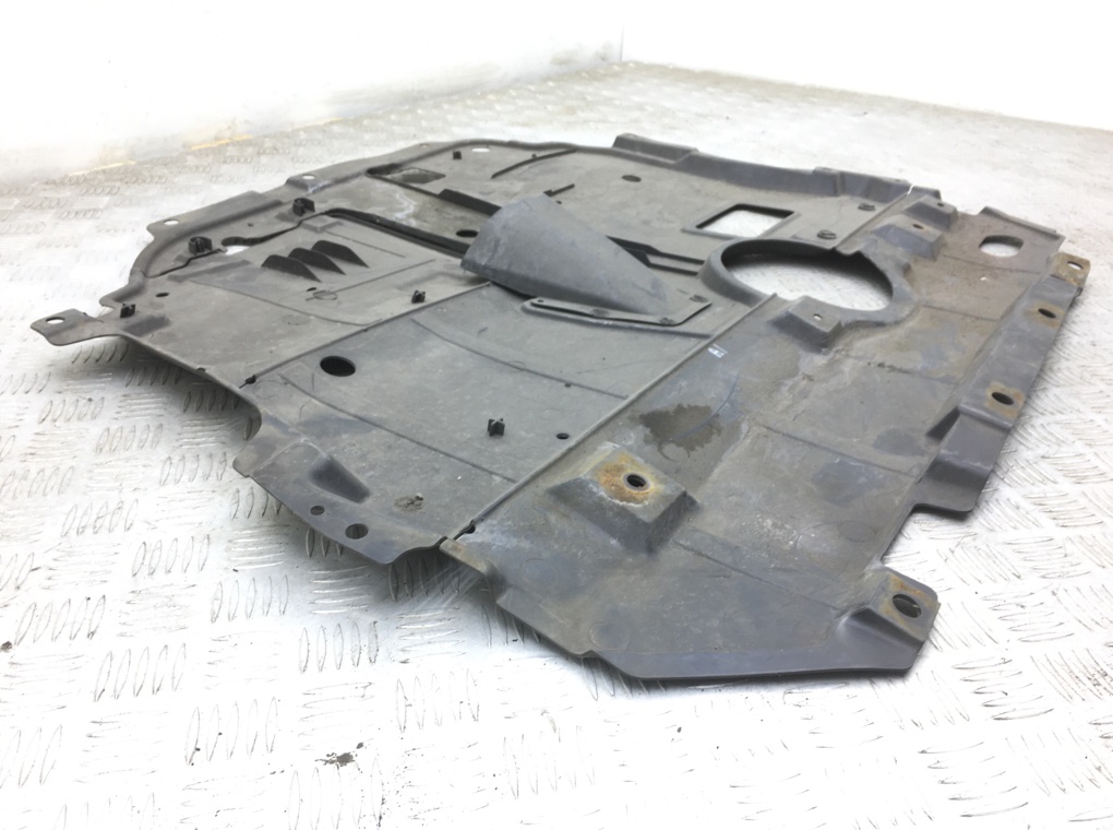 Защита двигателя бу для Toyota Avensis  1.8 i,  2010 г.