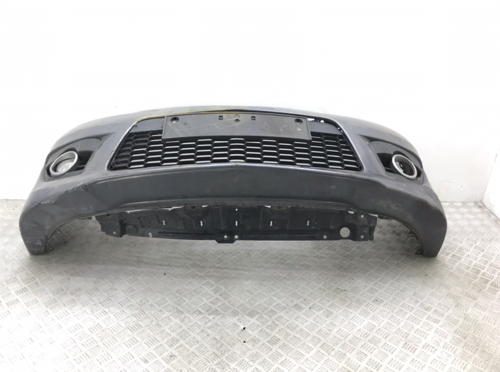 Бампер передний бу для Mazda 5   2.0 i,  2009 г.