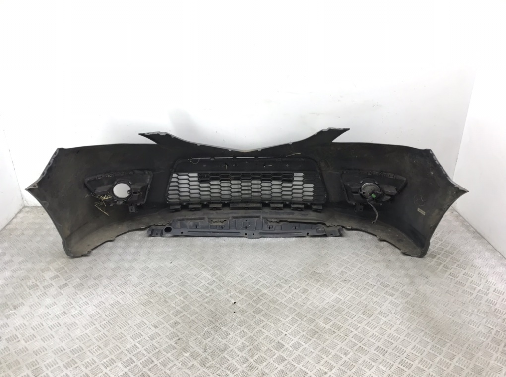 Бампер передний бу для Mazda 5   2.0 i,  2009 г.