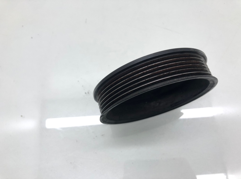 Шкив помпы бу для Volkswagen Golf 5 1.6 FSI,  2008 г.