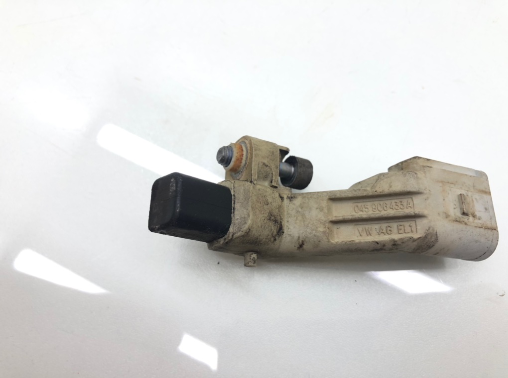 Датчик коленвала бу для Volkswagen Golf 5 1.6 FSI, 2008 г. Датчик коленвала бу для Volkswagen Golf 5 1.6 FSI, 2008 г.