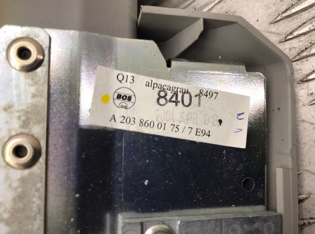 Шторка багажника бу для Mercedes C W203 2.2 CDi,  2004 г.