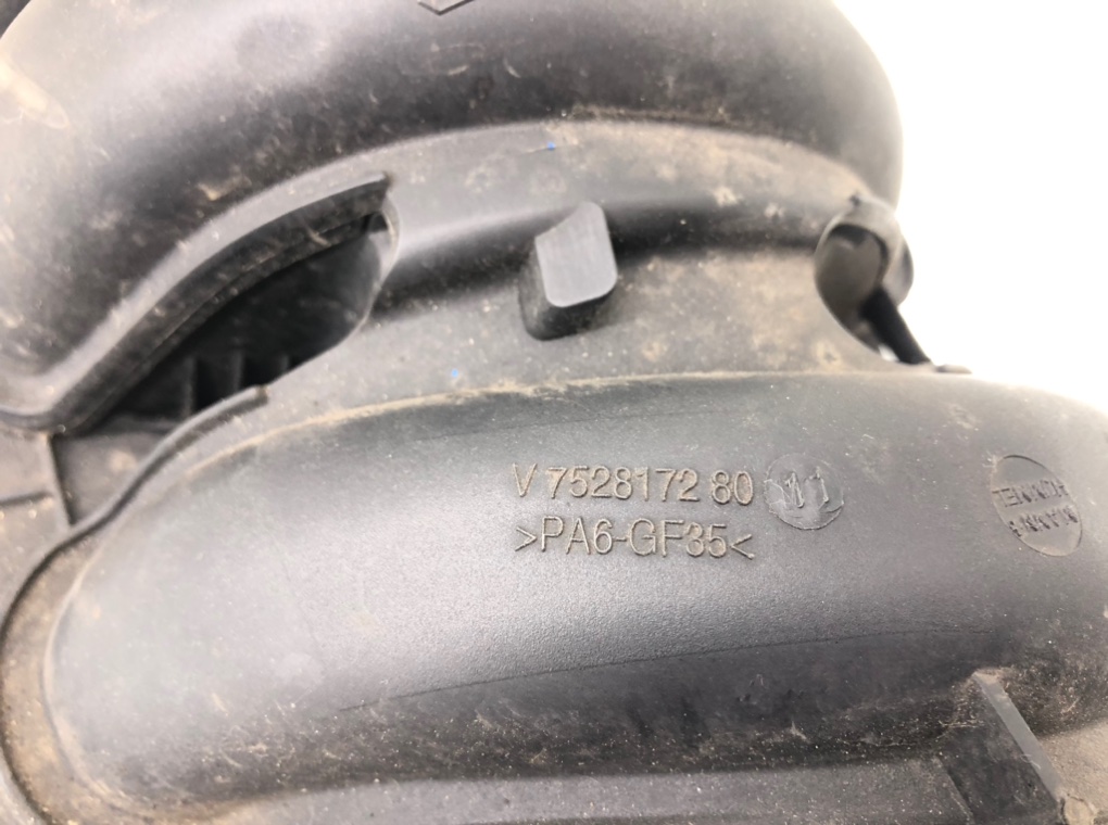 Коллектор впускной бу для Mini Cooper R56 1.6 i,  2007 г.