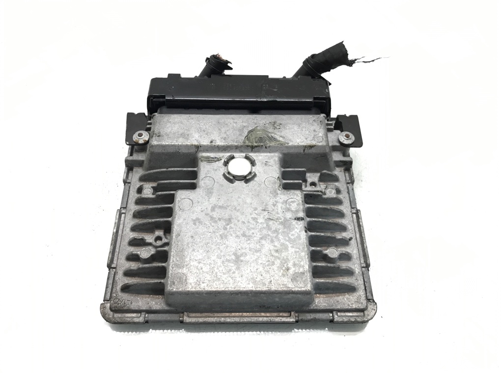 Блок управления двигателем бу для Skoda Rapid 1.2 TSI, 2015 г. Блок управления двигателем бу для Skoda Rapid 1.2 TSI, 2015 г.