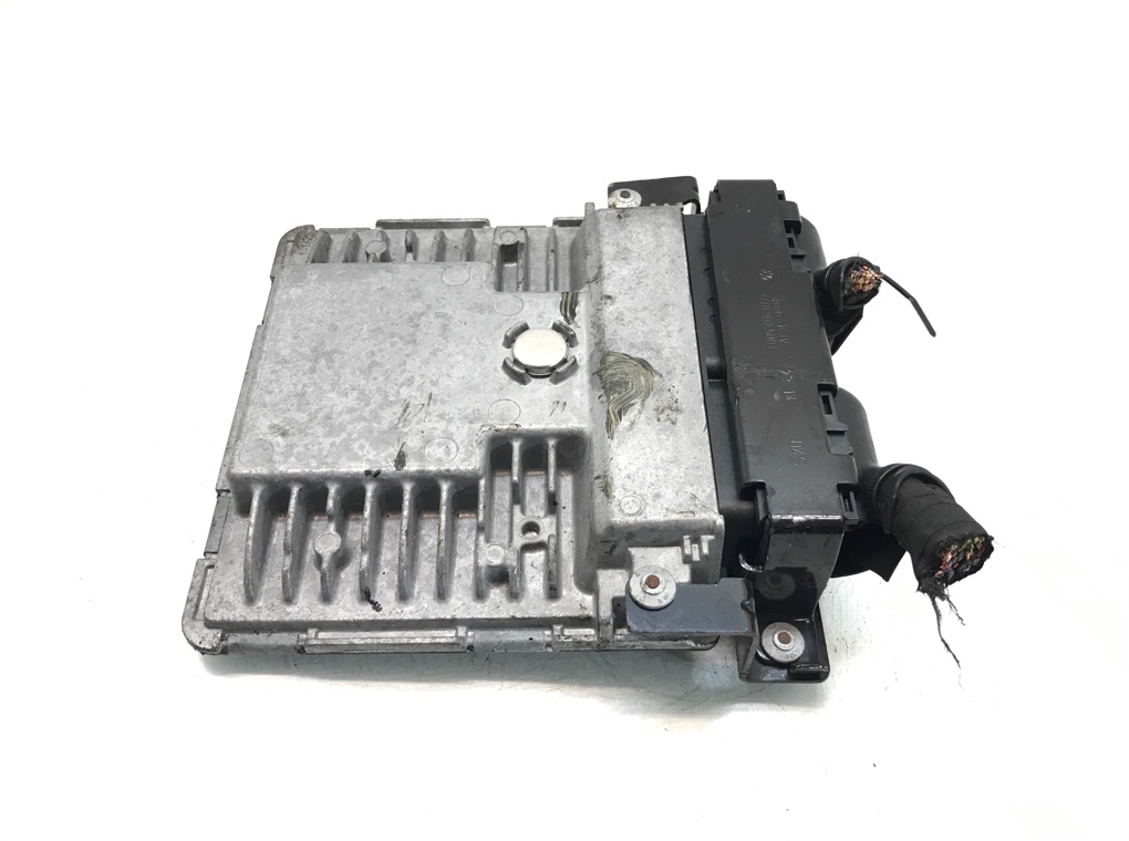Блок управления двигателем бу для Skoda Rapid 1.2 TSI, 2015 г. Блок управления двигателем бу для Skoda Rapid 1.2 TSI, 2015 г.