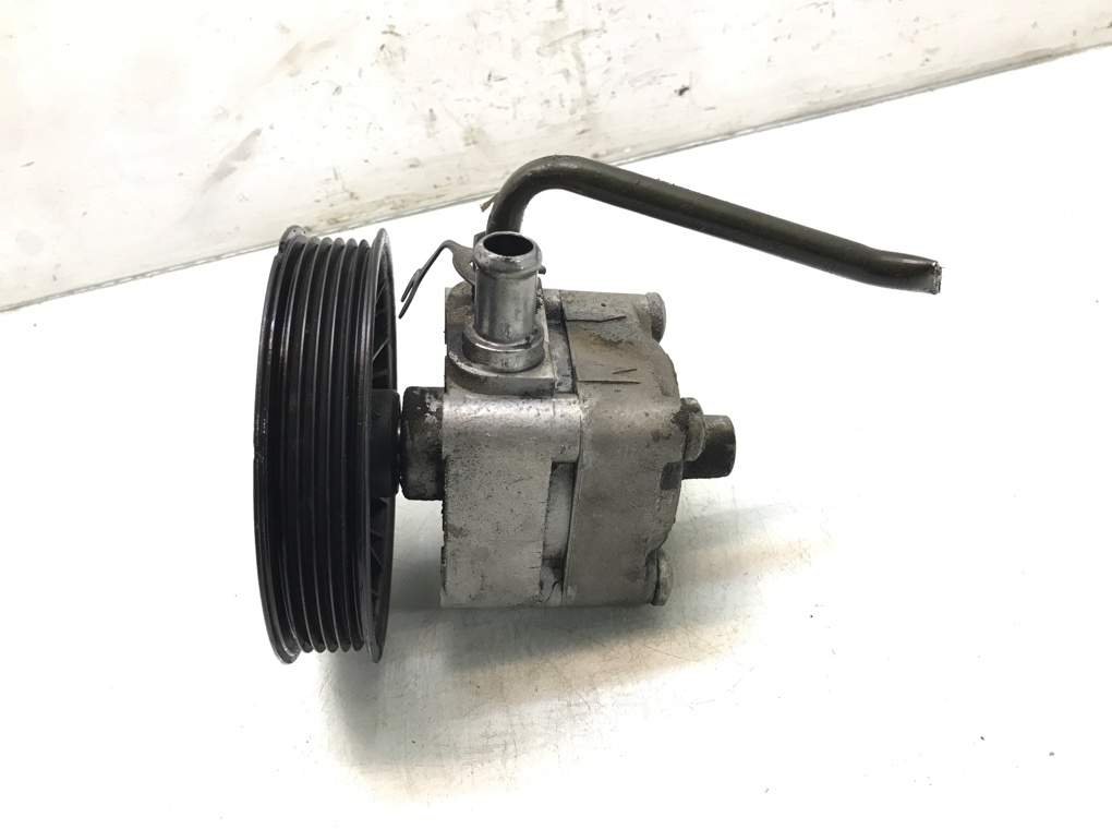 Насос гидроусилителя руля бу для Volvo XC90  2.4 D5,  2006 г.