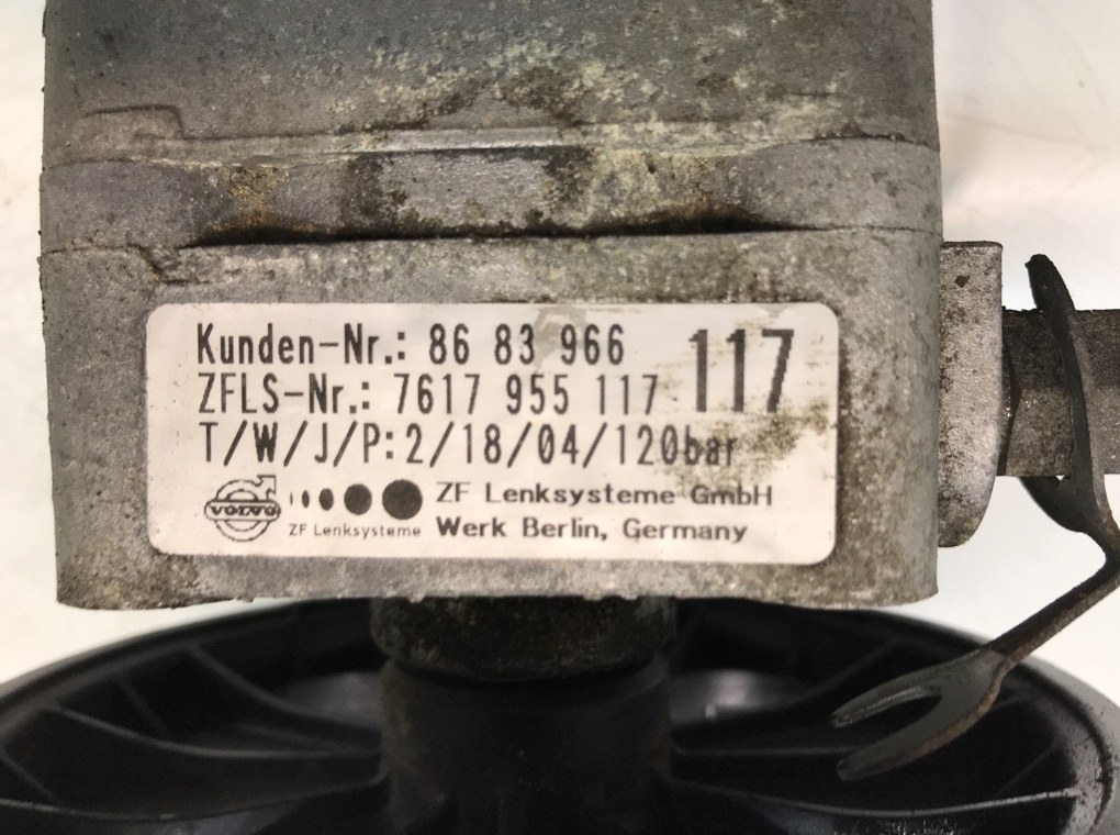 Насос гидроусилителя руля бу для Volvo XC90  2.4 D5,  2006 г.