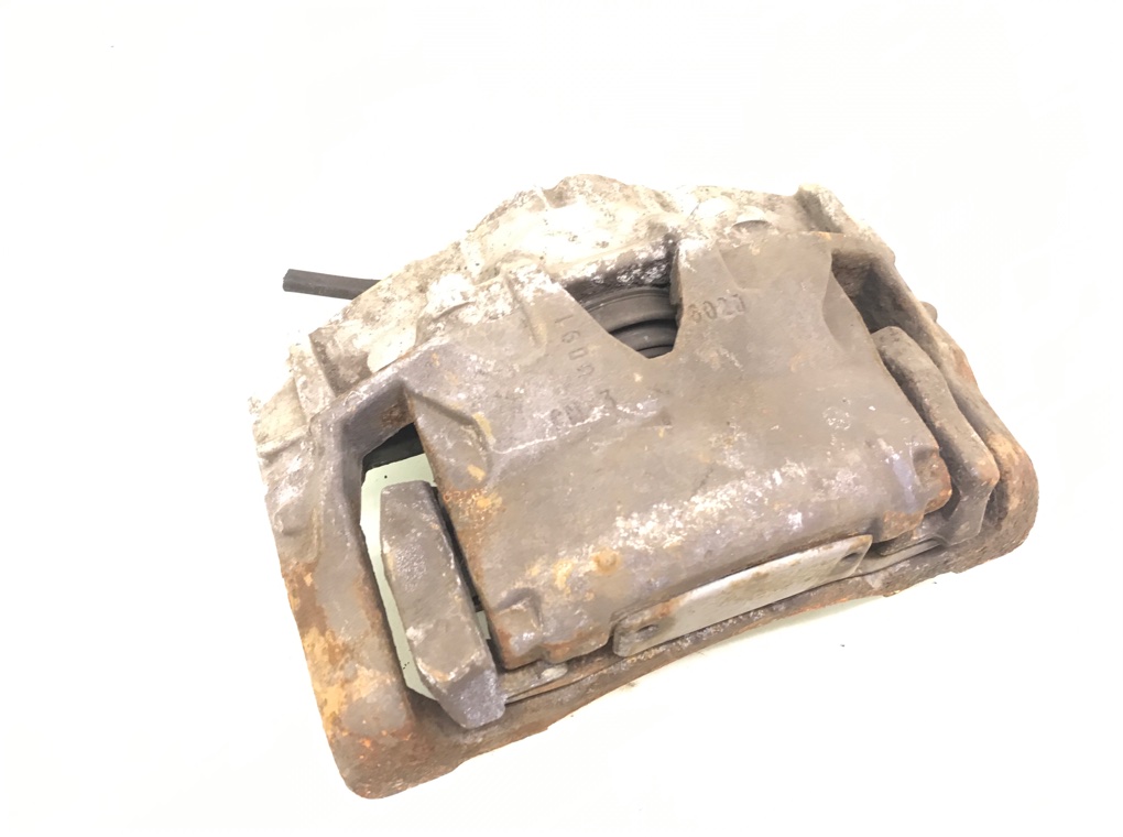 Суппорт передний правый бу для Volvo XC70 2.4 TD, 2008 г. Суппорт передний правый бу для Volvo XC70 2.4 TD, 2008 г.