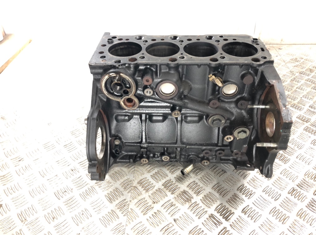 Блок цилиндров бу для Opel Zafira B 1.7 CDTi, 2010 г.