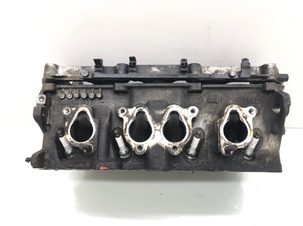 Головка блока цилиндров бу для Volkswagen Golf 4 1.6 i,  2000 г.