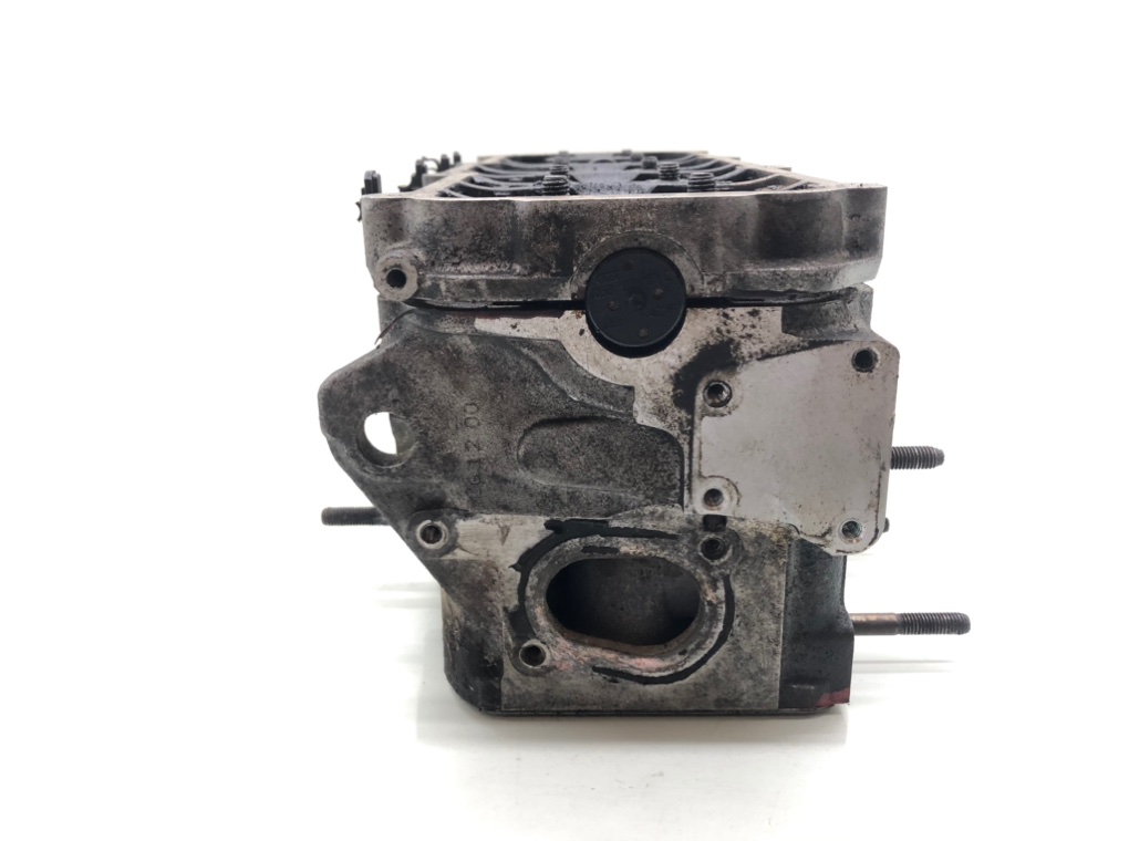 Головка блока цилиндров бу для Volkswagen Golf 4 1.6 i,  2000 г.