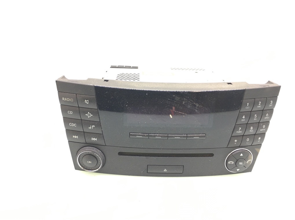 Магнитола бу для Mercedes CLS W219 3.0 CDi, 2006 г.