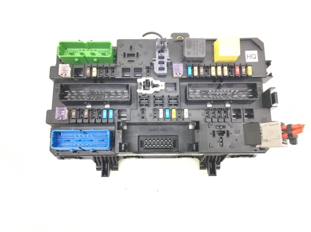 Блок предохранителей бу для Opel Zafira B 1.6 i, 2006 г.