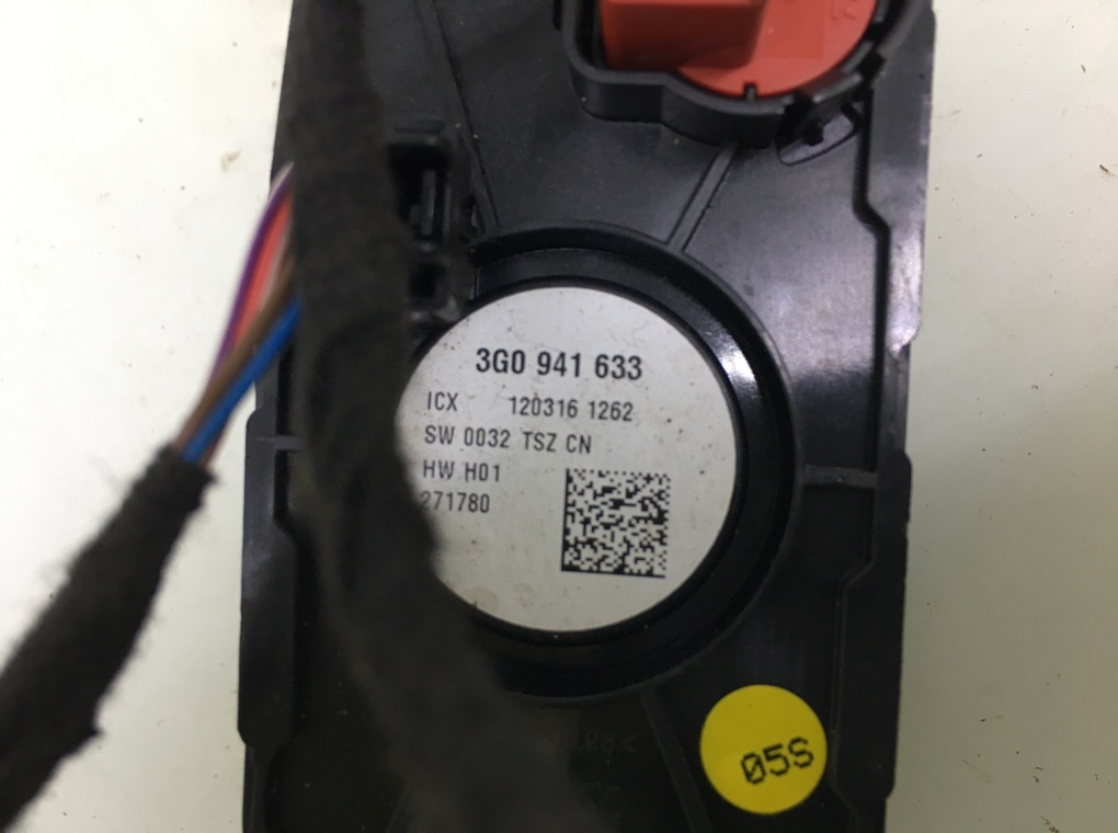 Переключатель света бу для Volkswagen Passat B8 1.6 TDi,  2016 г.