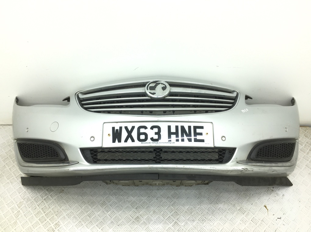 Бампер передний бу для Opel Insignia 2.0 CDTi, 2013 г.