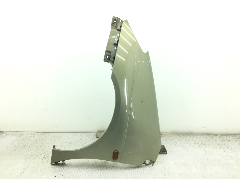 Крыло переднее левое бу для Renault Scenic 1 1.6 i, 2003 г.