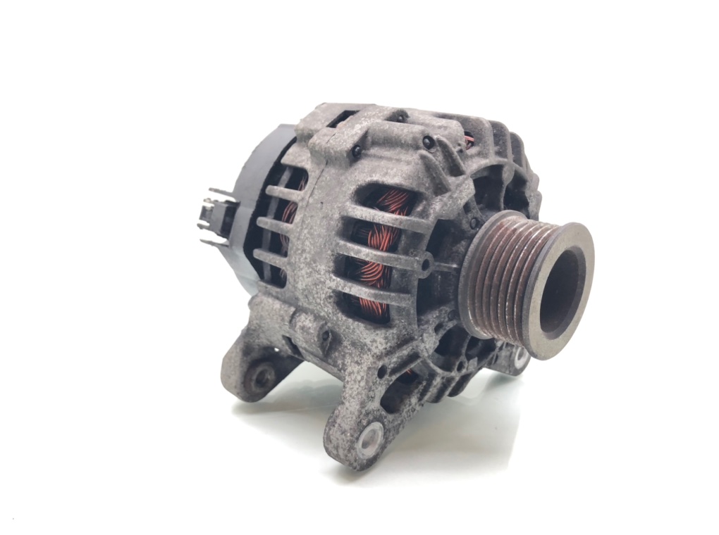 Генератор бу для Renault Clio  1.2 Ti,  2009 г.