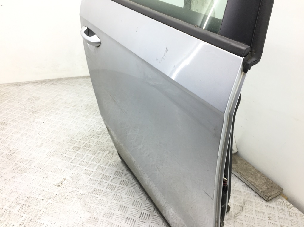 Дверь задняя правая бу для Volkswagen Passat B7 1.6 TDi,  2011 г.