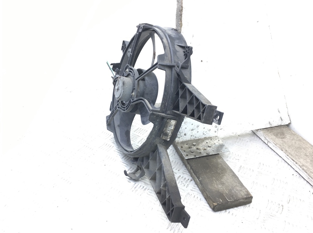 Вентилятор радиатора бу для Nissan Micra K12 1.5 DCi,  2009 г.