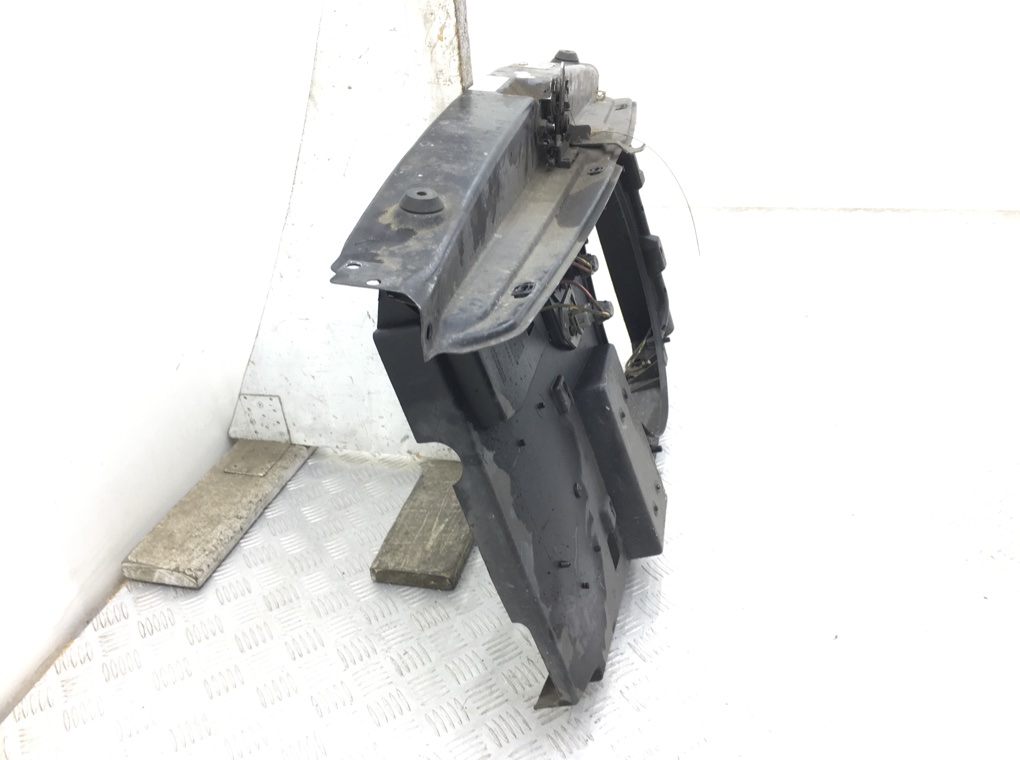 Панель передняя (телевизор) бу для Citroen Xsara Picasso  2.0 HDi,  2003 г.