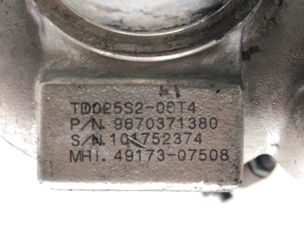 Турбина бу для Citroen Berlingo 2 1.6 HDi, 2010 г. Турбина бу для Citroen Berlingo 2 1.6 HDi, 2010 г.