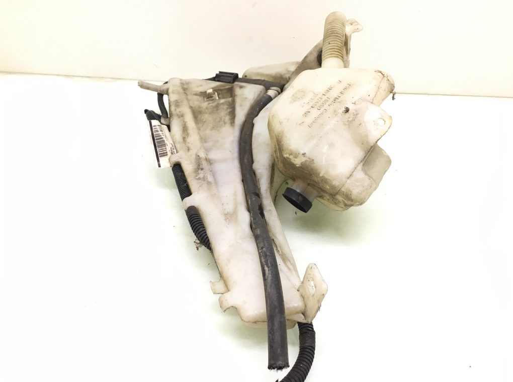 Бачок омывателя бу для Volvo V50  2.0 TD,  2005 г.