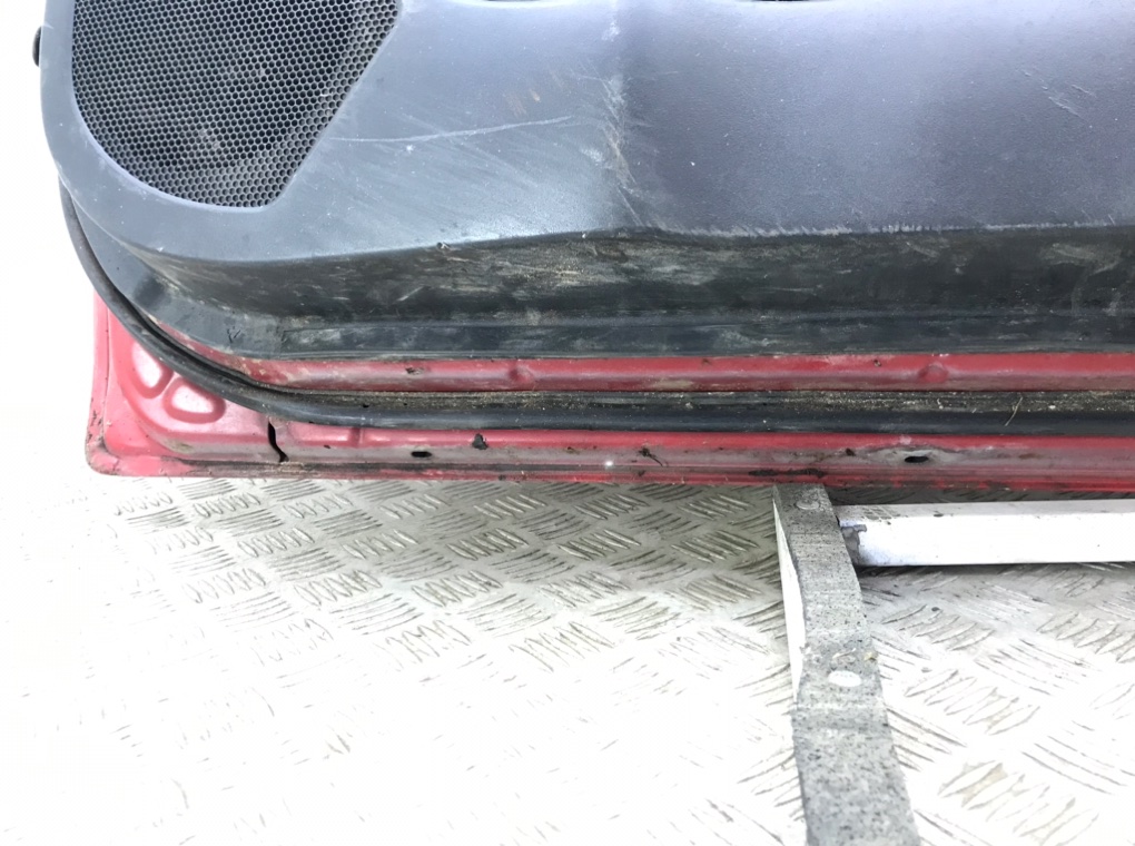 Дверь передняя правая бу для Toyota Yaris XP9 1.0 i,  2007 г.