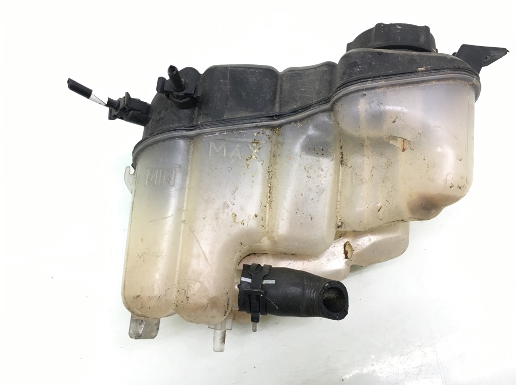 Бачок расширительный бу для Ford Mondeo 4 2.0 TDCi, 2010 г. Бачок расширительный бу для Ford Mondeo 4 2.0 TDCi, 2010 г.