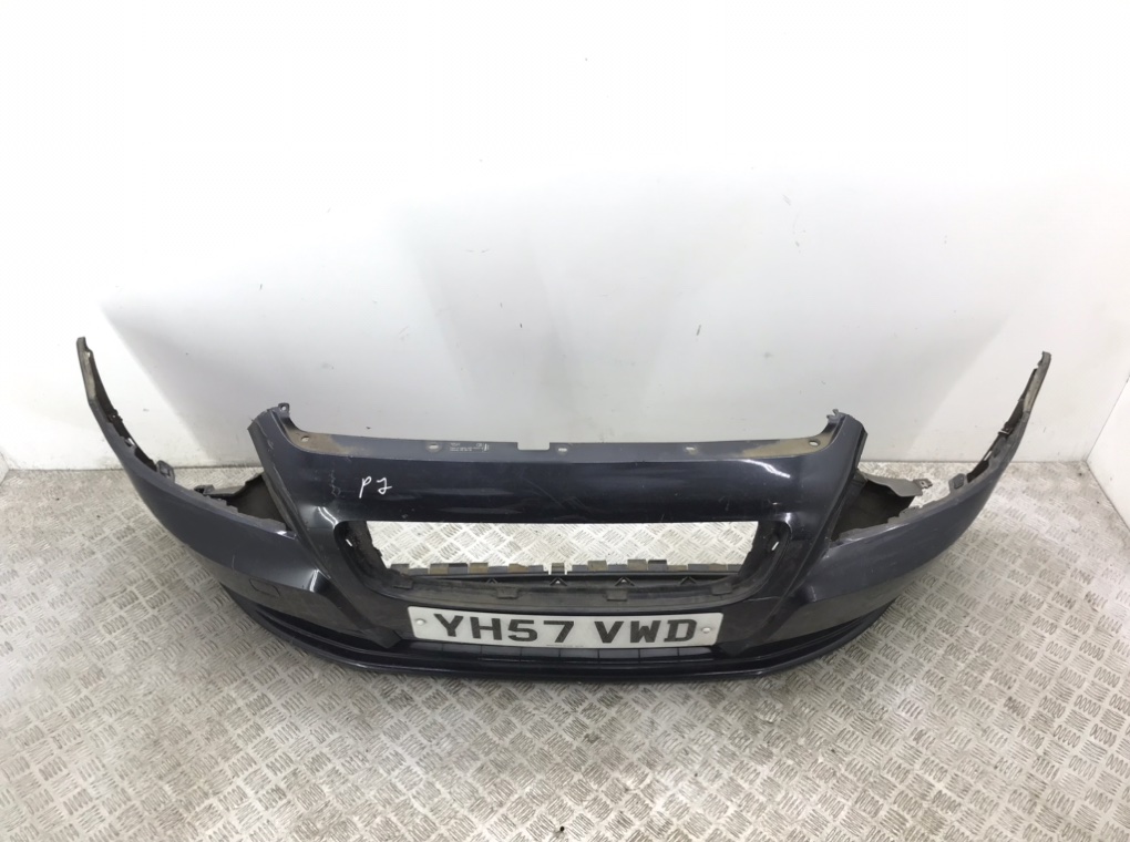 Бампер передний бу для Volvo S40  2.0 TD,  2007 г.