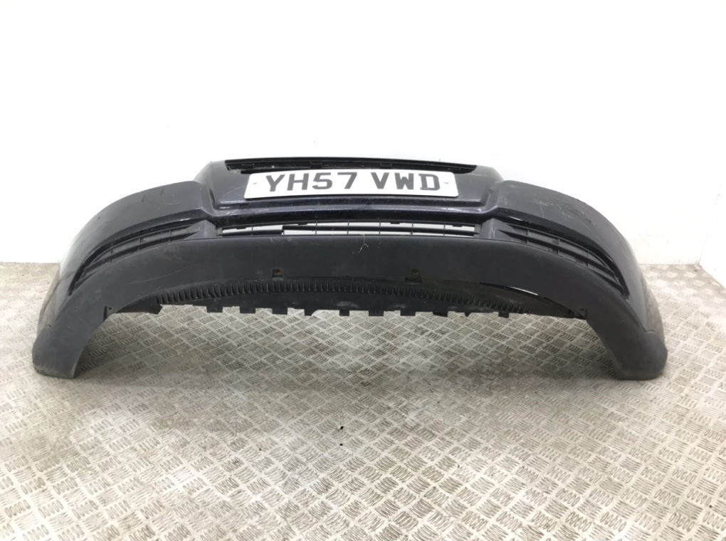 Бампер передний бу для Volvo S40  2.0 TD,  2007 г.