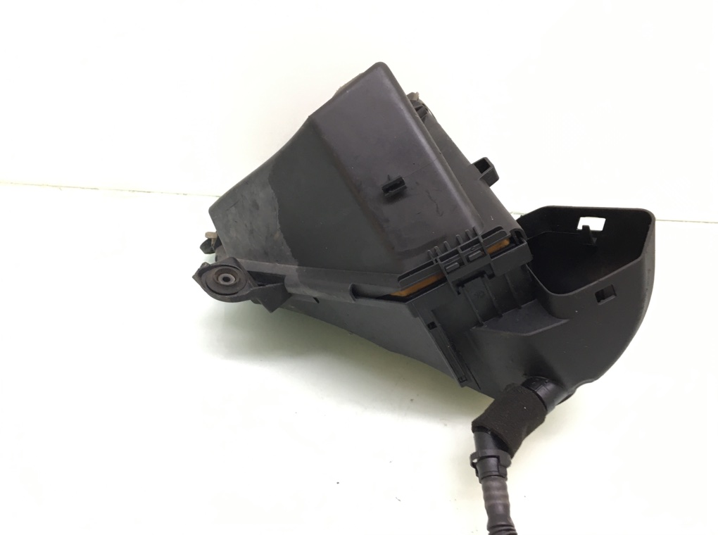 Корпус воздушного фильтра бу для BMW 3 E90/E91/E92/E93 2.0 TD,  2011 г.