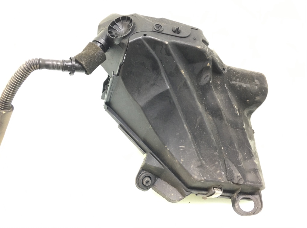 Корпус воздушного фильтра бу для BMW 3 E90/E91/E92/E93 2.0 TD,  2011 г.