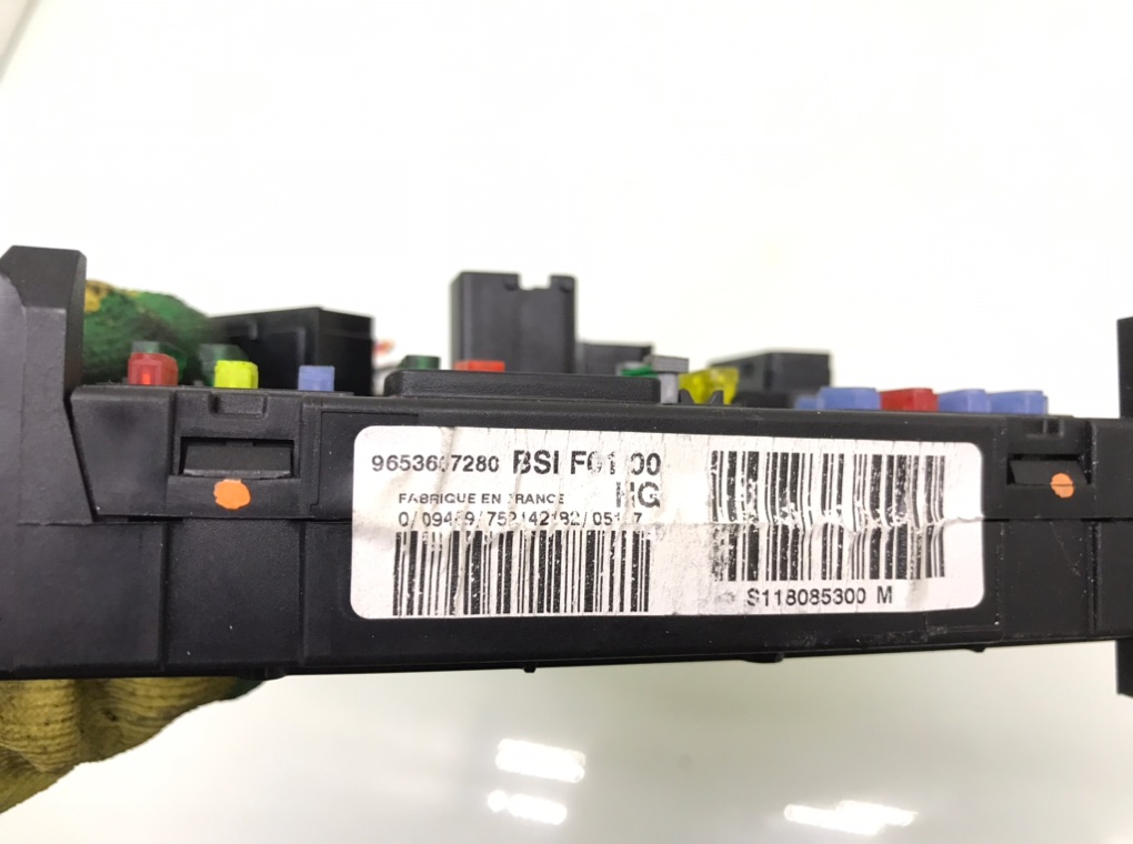 Блок комфорта бу для Citroen C3 Pluriel 1.4 i,  2005 г.