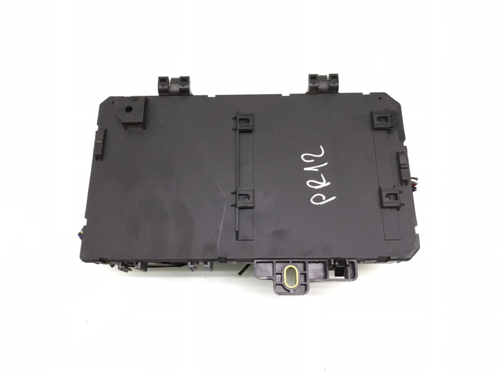 Блок предохранителей бу для Opel Zafira B 1.9 CDTi,  2010 г.