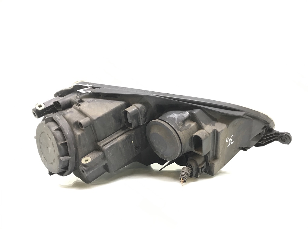 Фара левая бу для Volkswagen Golf 5 1.6 FSI, 2005 г. Фара левая бу для Volkswagen Golf 5 1.6 FSI, 2005 г.