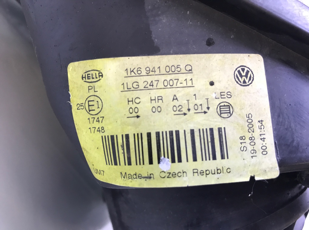 Фара левая бу для Volkswagen Golf 5 1.6 FSI, 2005 г. Фара левая бу для Volkswagen Golf 5 1.6 FSI, 2005 г.