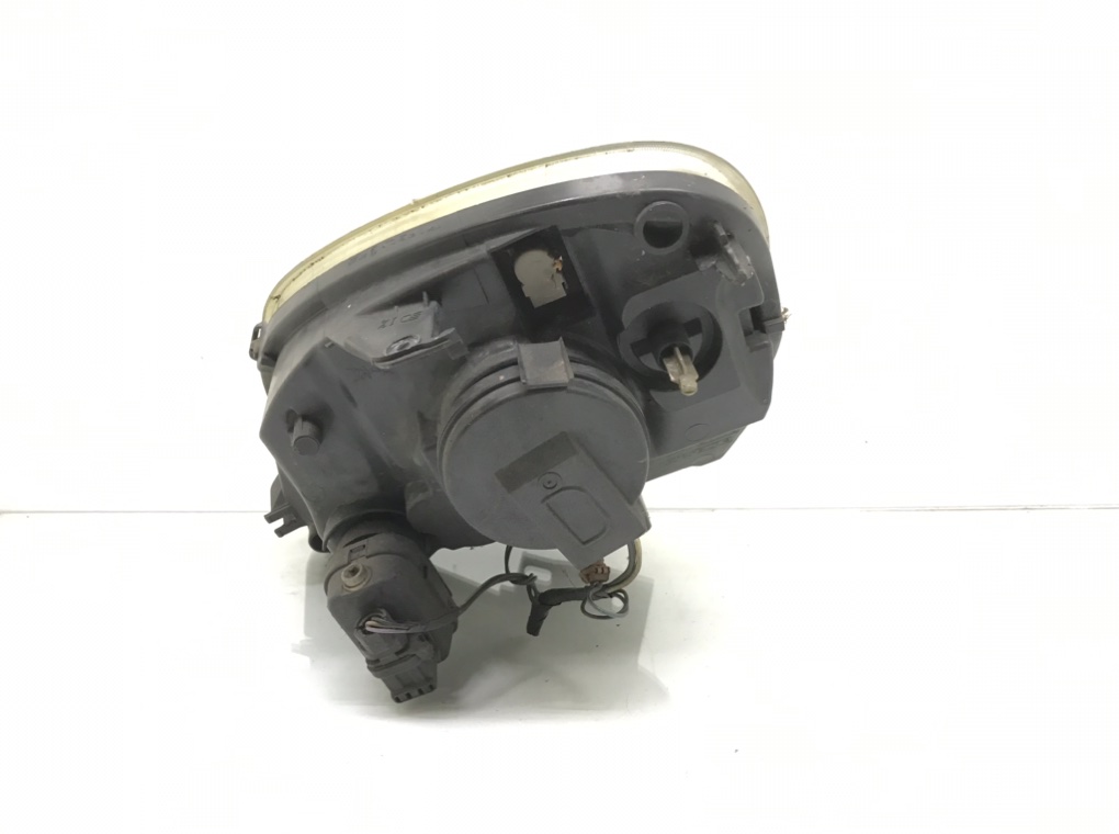 Фара правая бу для Nissan Kubistar  1.5 DCi,  2005 г.