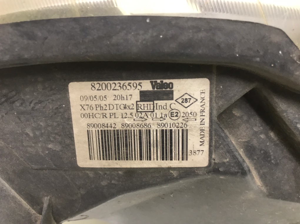 Фара правая бу для Nissan Kubistar  1.5 DCi,  2005 г.