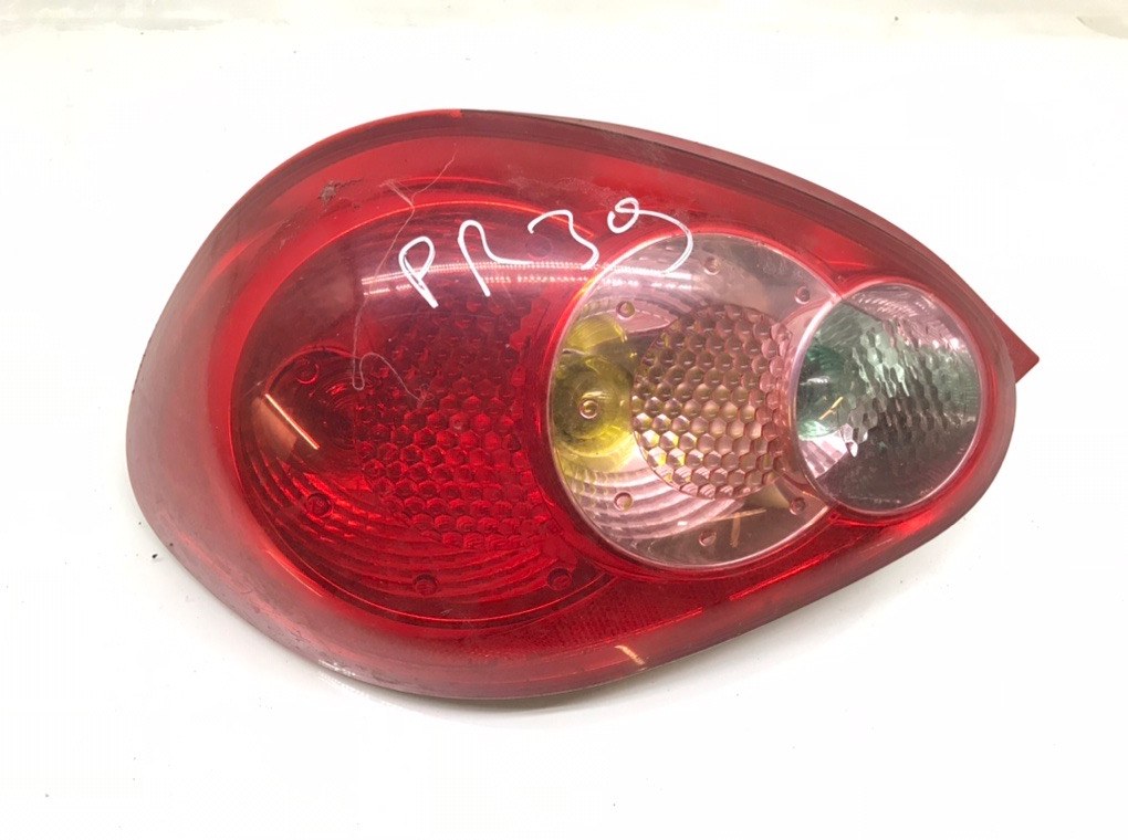 Фонарь задний левый бу для Toyota Aygo 1.0 i, 2006 г.