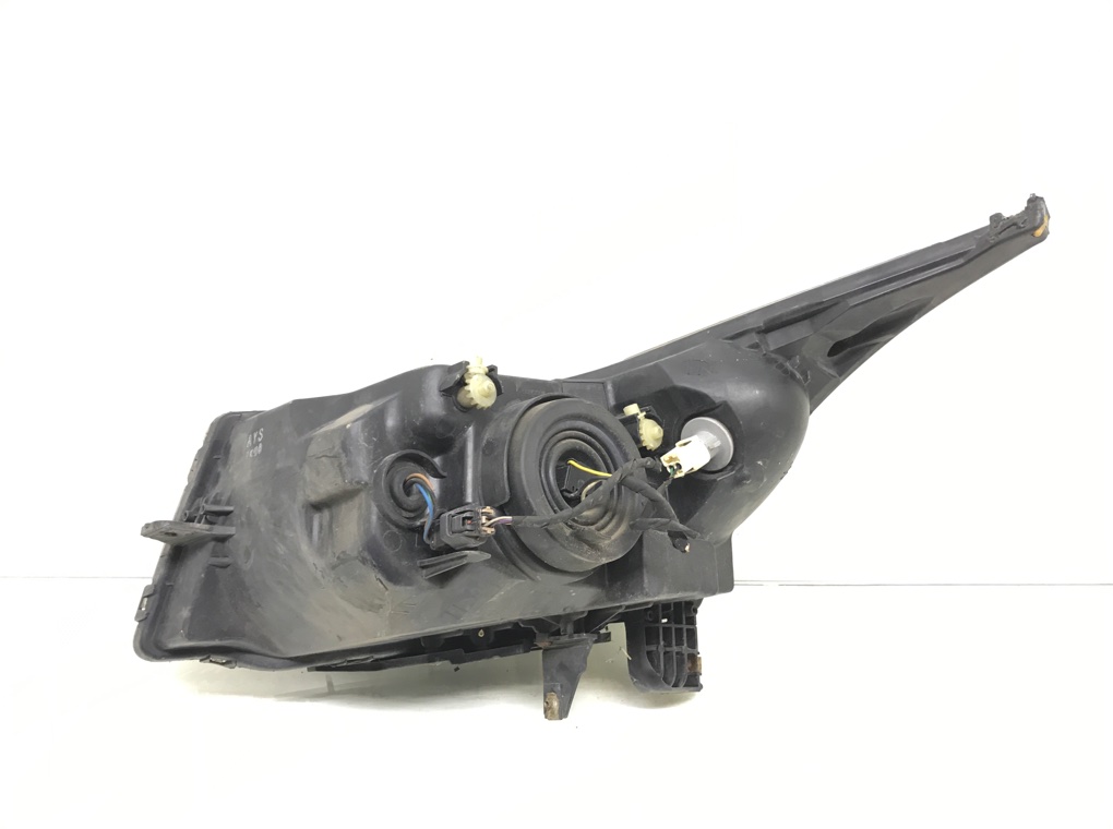 Фара правая бу для Chevrolet Cruze  2.0 CDi,  2013 г.