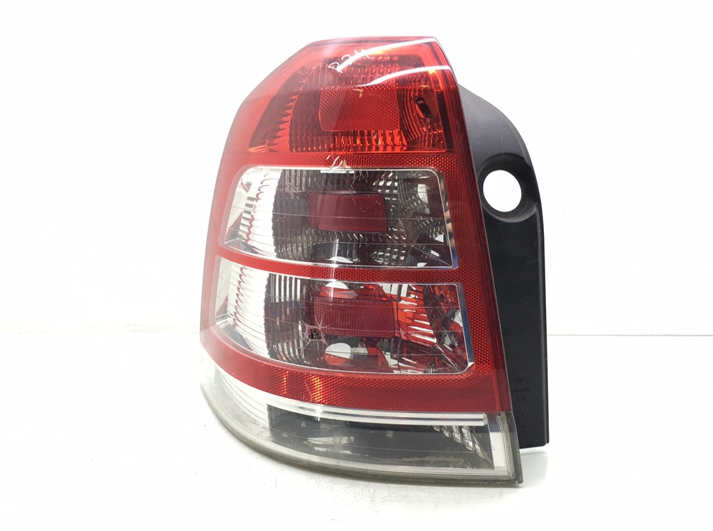 Фонарь задний левый бу для Opel Zafira B 1.8 i, 2009 г.