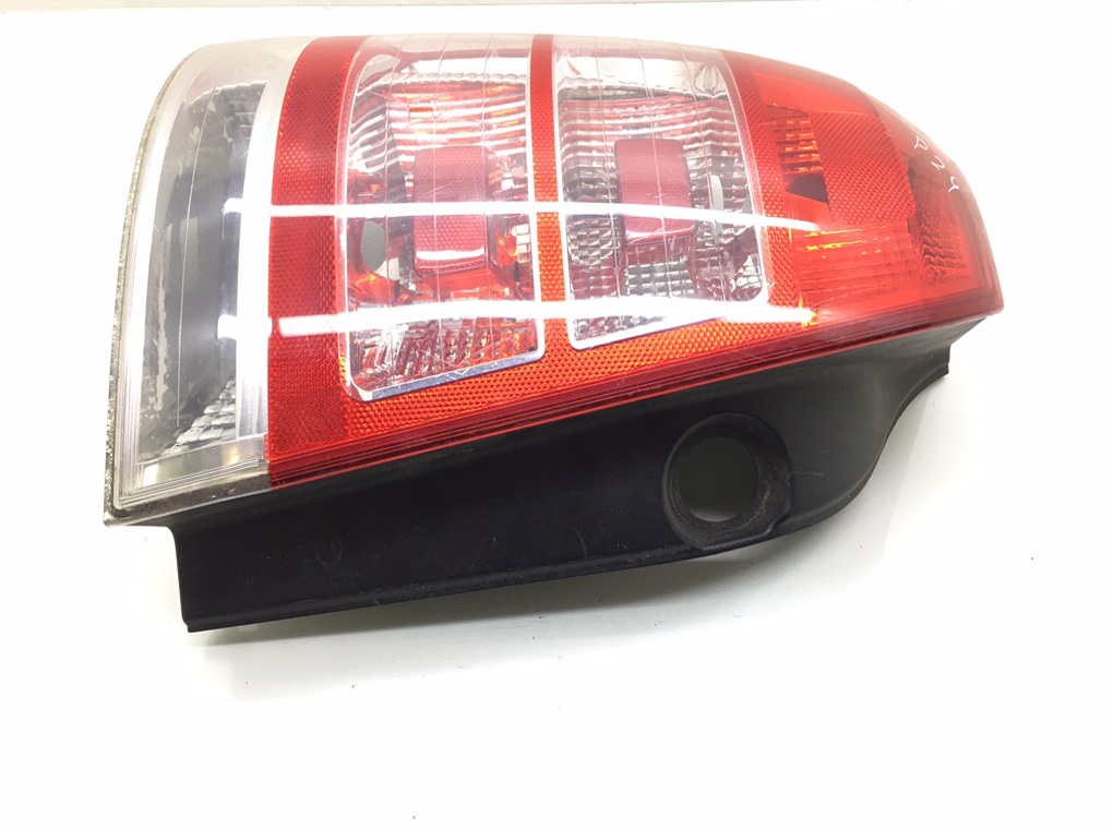 Фонарь задний левый бу для Opel Zafira B 1.8 i,  2009 г.